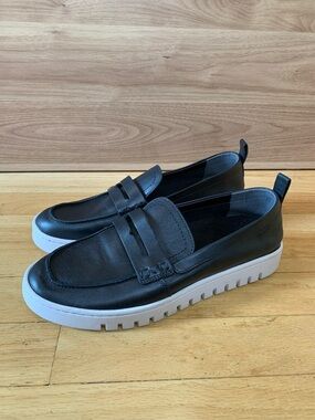 Vionic Women's Uptown Leather Loafers in Black - Size 9